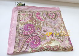 轻然环保印花 真丝桑蚕丝时尚腰果印花小方巾领巾的绿色风尚