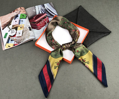 仿真丝印花方巾 90公分的优雅选择